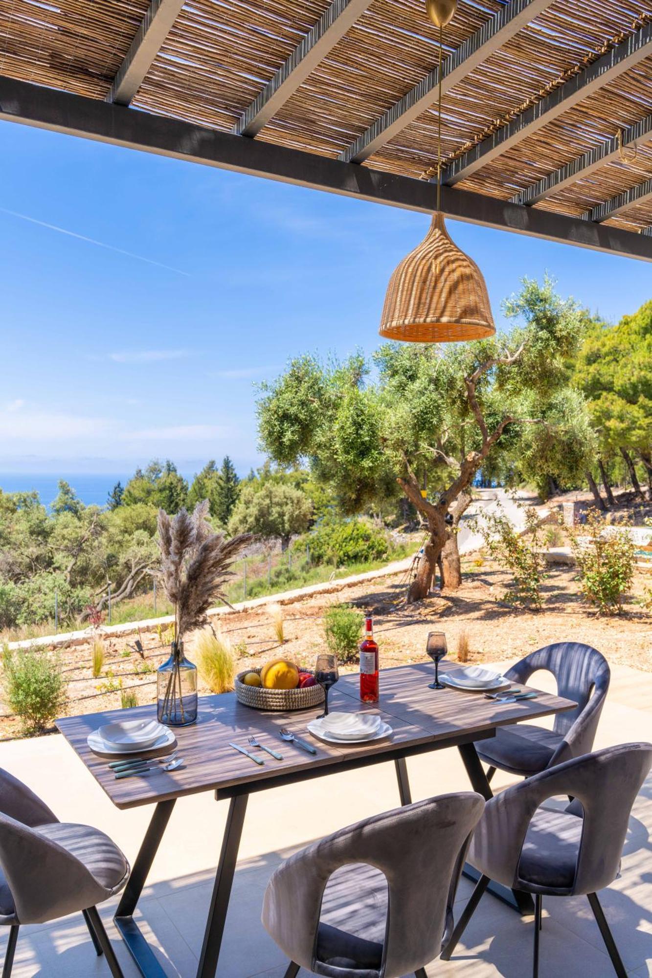 Mellamare Luxury Suites Athánion Exterior foto