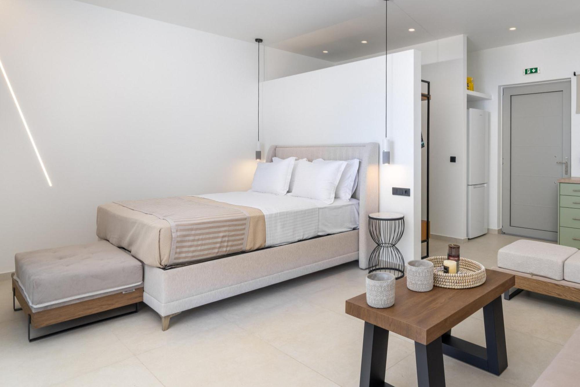 Mellamare Luxury Suites Athánion Exterior foto